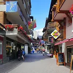 Cornelia 1 By Interhome Διαμέρισμα Saas Fee