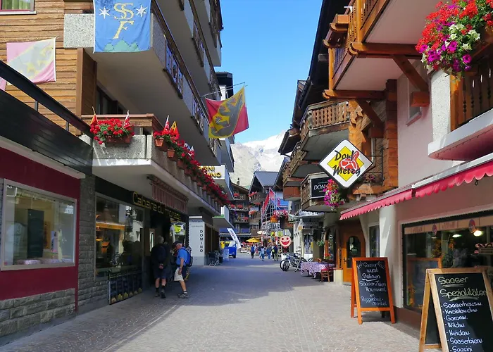 Cornelia 1 By Interhome Διαμέρισμα Saas Fee